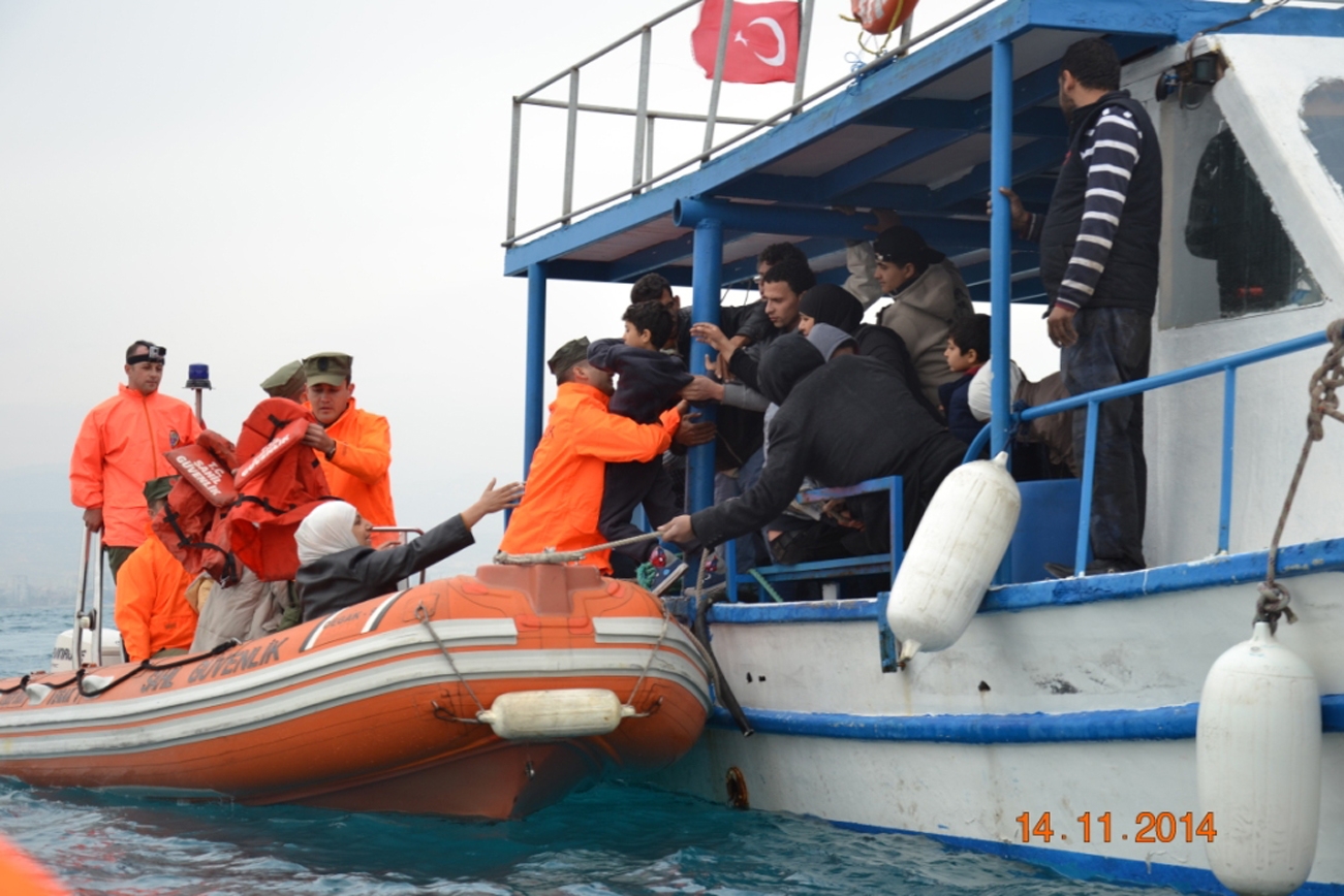 Mersin’de 47 Suriyeli göçmen yakalandı Mersin’de 47 Suriyeli göçmen yakalandı